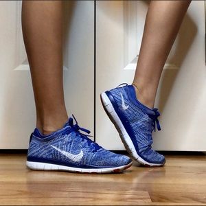 Blue nike flyknits! Women’s size 6.5